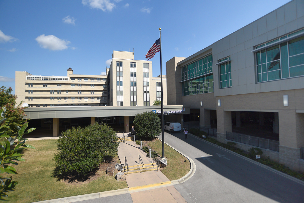 Staff photo by Matt Hamilton / The surgery services entrance at CHI Memorial Hospital on Tuesday, October 4, 2022.
