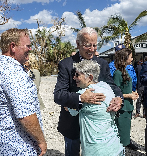 Biden, DeSantis reach out to Ian's hurting in Florida - Vimarsana News