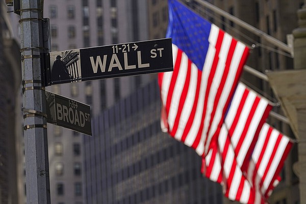Stocks slump on fears about rates, recession after jobs data - Vimarsana News