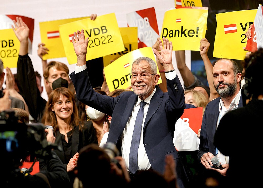 Austrian leader set to win second term