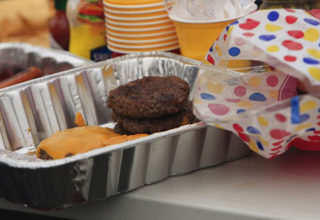 Safe food practices key while tailgating, says Arkansas health specialist