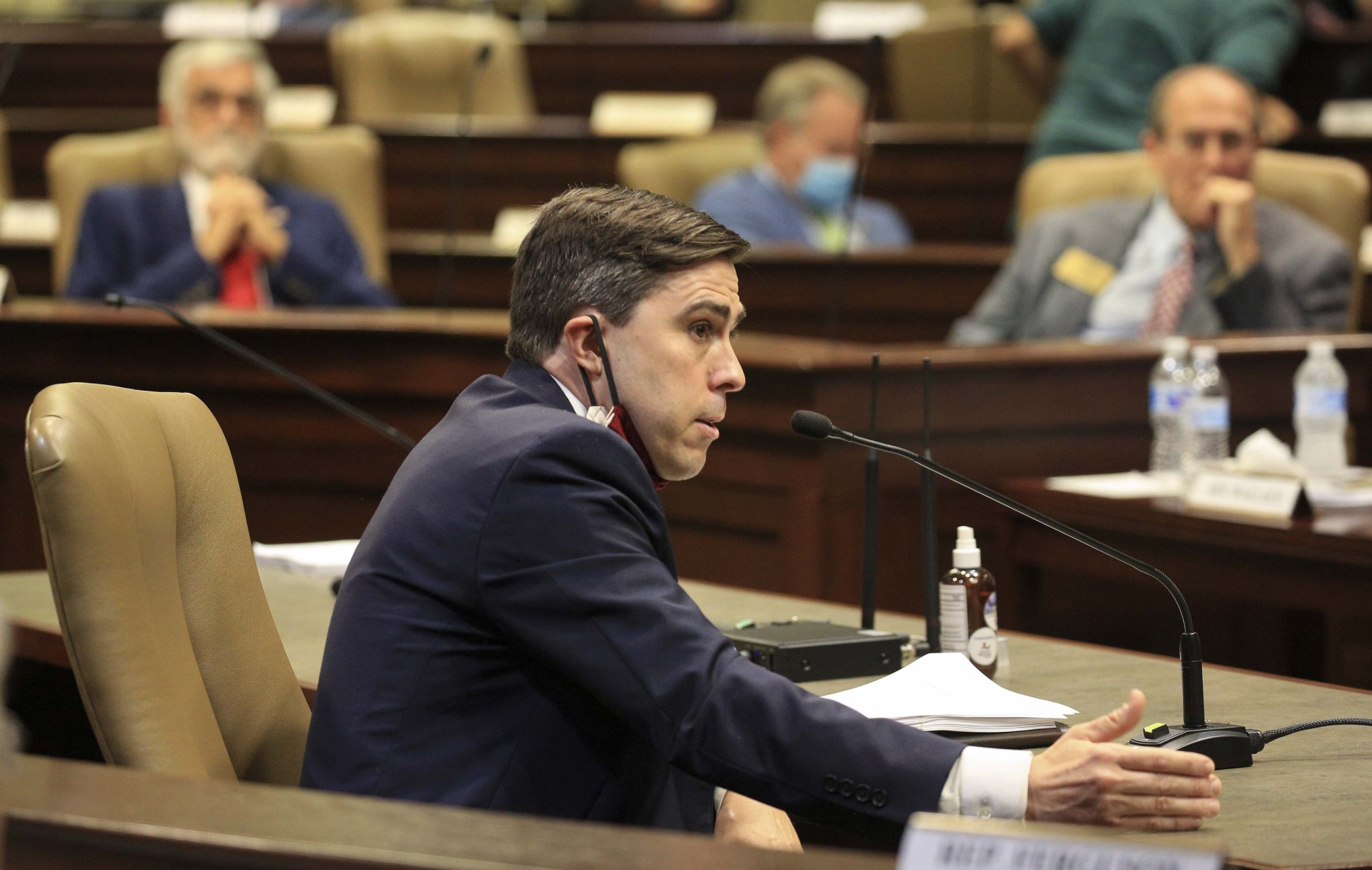 Arkansas panel OKs Employee Benefits Division's request for $52.7M in federal funds - Vimarsana News