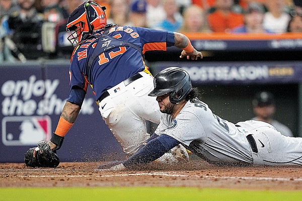 Alvarez homers again, Astros top Mariners 4-2 - Vimarsana News