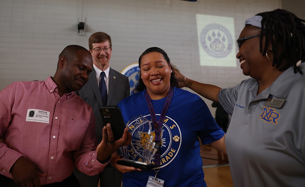 ‘School mom’ named Arkansas teacher of the year | The Arkansas Democrat ...