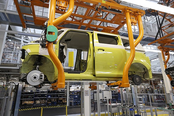 European auto output to shrink - Vimarsana News
