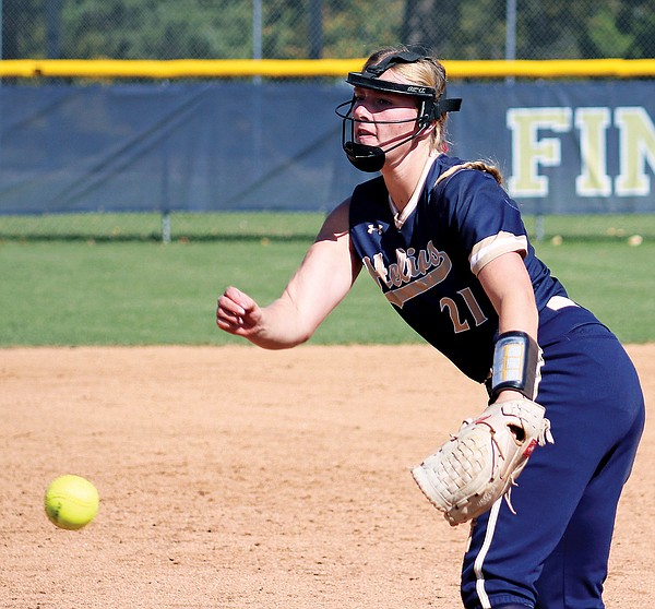 Helias tops Capital City to win district softball title - Vimarsana News
