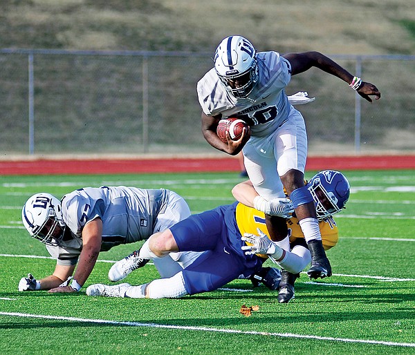 Lincoln football falls 66-17 to Nebraska-Kearney - Vimarsana News