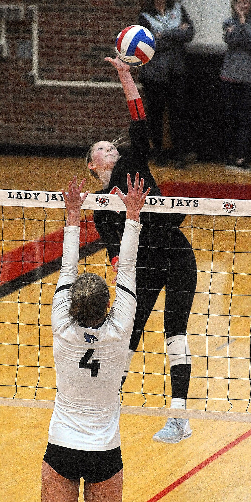Jefferson City tops Marshfield to advance to district title match