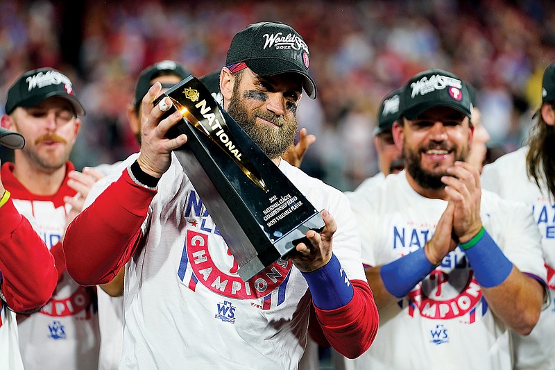 Hot Harper carries Phillies into first World Series since 2009
