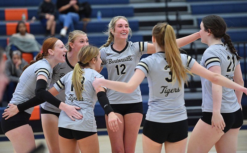 PREP VB: Lee’s double-double leads Lady Tigers into state quarterfinals ...