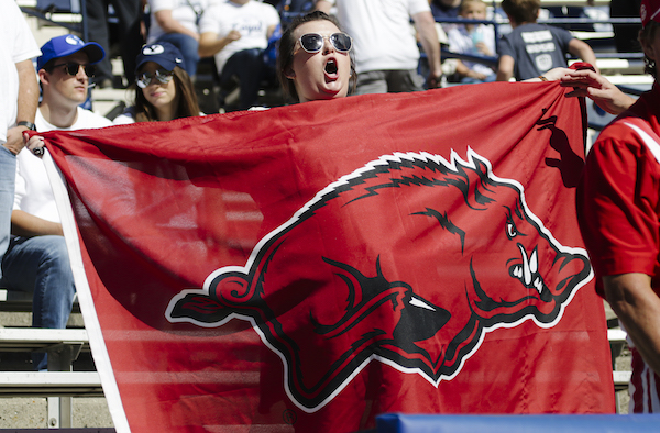 WholeHogSports - UA's Jackson runs for the border