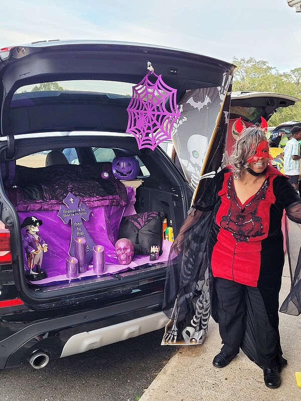 Robey JHS 'Trunk or Treat' a success - Vimarsana News
