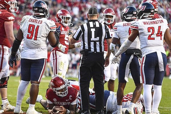 WholeHogSports - Former Hog to play in Super Bowl