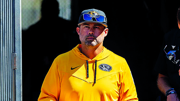 Missouri rewards defensive coordinator with new contract - Vimarsana News