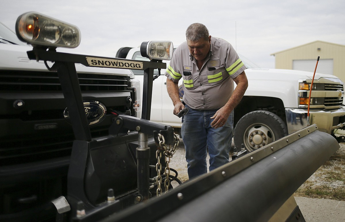 Crews prepare as snow expected in Northwest Arkansas and River Valley ...