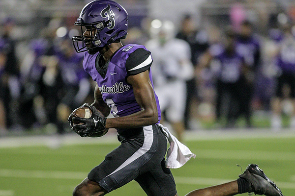 Fayetteville's Morris commits to Hogs as PWO - Vimarsana News