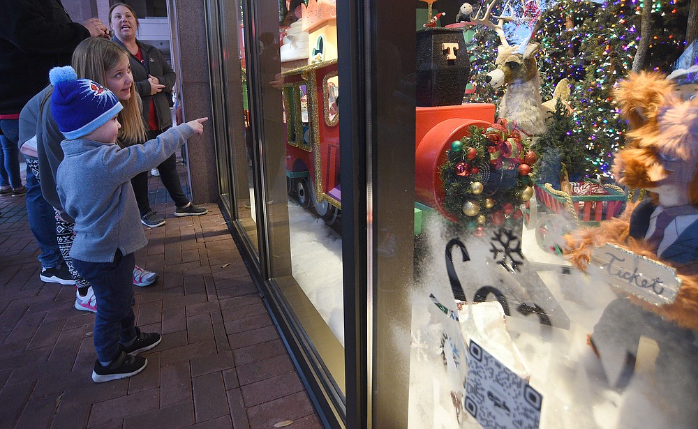 EPB holiday windows Chattanooga Times Free Press