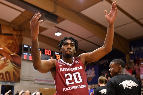 WholeHogSports - Hogs fall to Creighton in top-10 thriller at Maui  Invitational
