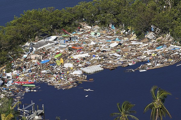 Florida deals with storm debris - Vimarsana News