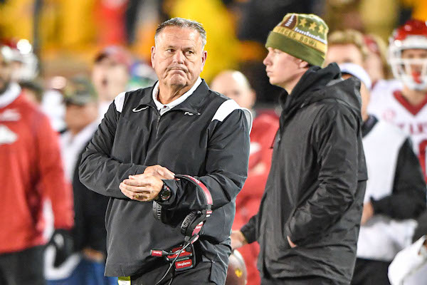 WholeHogSports - Razorbacks set to find out bowl path - Vimarsana News