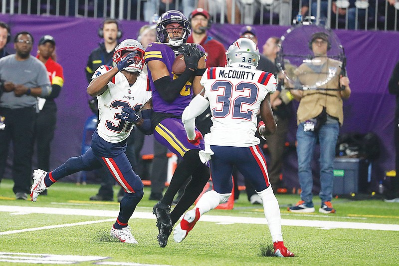 Vikings overtake Patriots for 33-26 victory