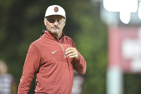 Florida St. eliminates Arkansas - Vimarsana News