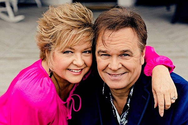 Two-time Grammy nominees return to Northwest Arkansas - Vimarsana News