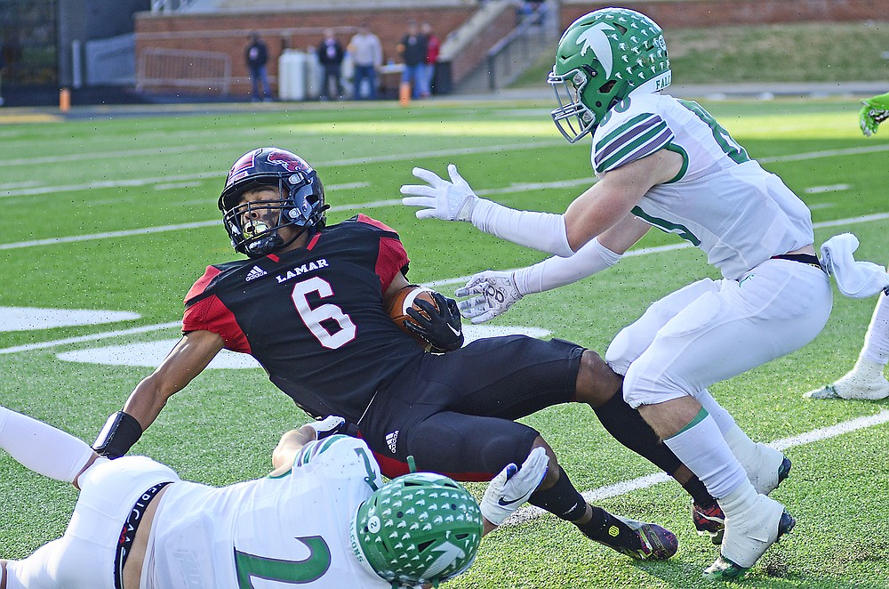 Blair Oaks Football vs. Lamar | Jefferson City News Tribune