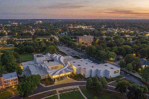 Arkansas Museum of Fine Arts out of will, Bartley says; Rockefeller step-daughter planned to leave $500,000 - Vimarsana News