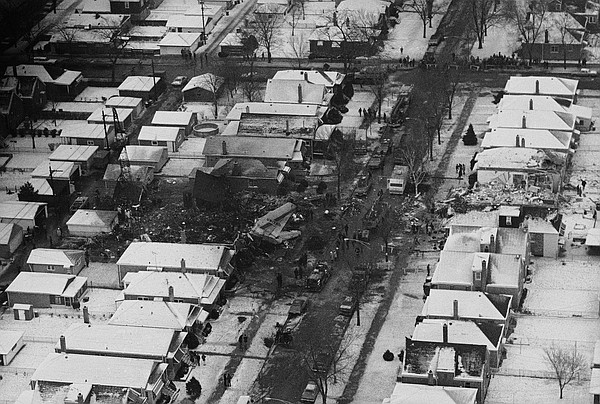 Watergate-era crash fraught with horror, intrigue - Vimarsana News