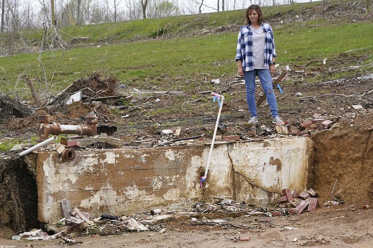 Kentucky remembers tornado victims as rebuilding continues ...