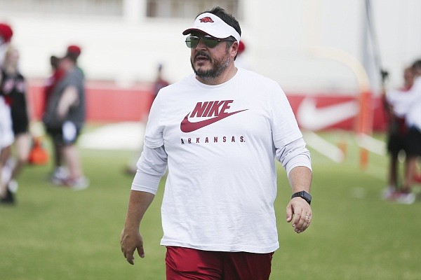 Dowell Loggains, Arkansas’ tight ends coach, is shown during an August preseason football practice at Walker Pavilion in Fayetteville.