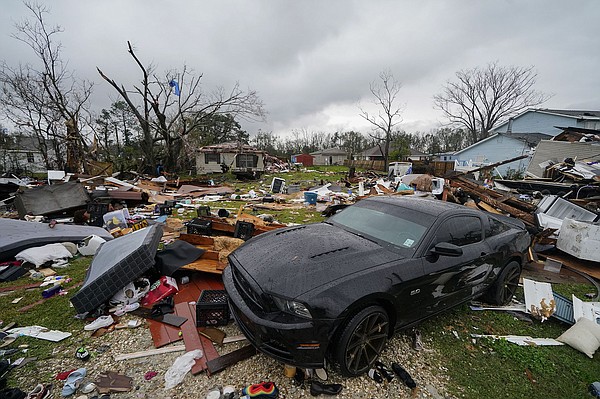 Louisiana tornadoes kill 3 people - Vimarsana News