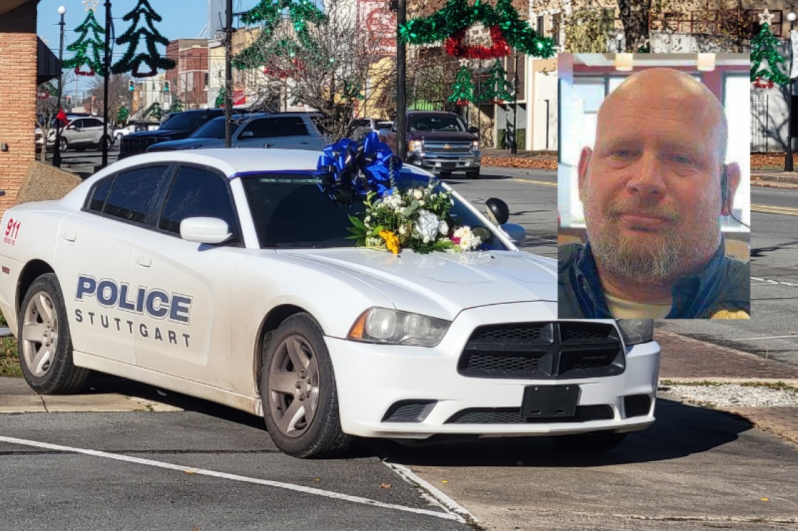 Officer killed during chase near Stuttgart