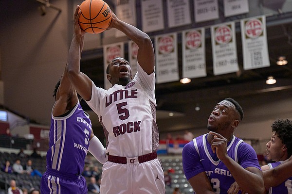 UALR rebounds to put away UCA at home - Vimarsana News