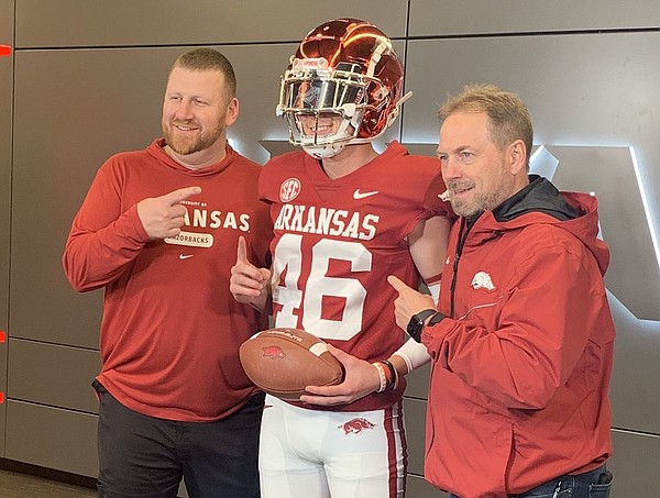 Attention to detail sways All-America punter to Hogs - Vimarsana News