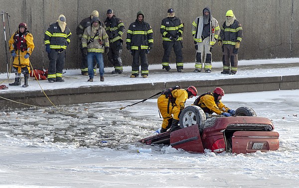 U.S. winter storm leaves 1.4 million in cold, dark - Vimarsana News