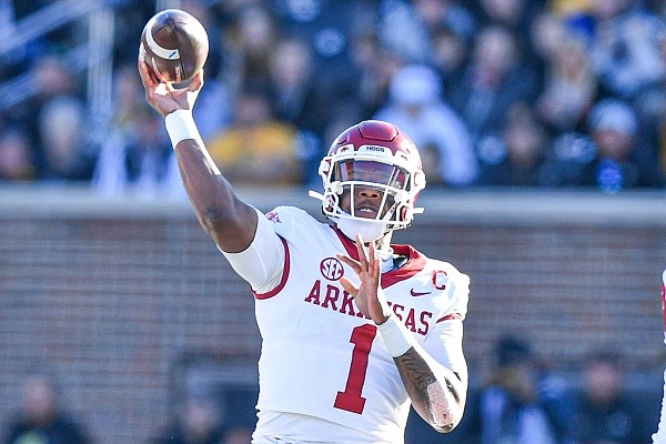 WholeHogSports - Arkansas-Missouri game will move to Arrowhead