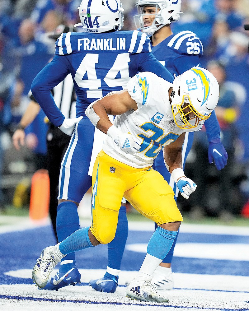 Chargers reach playoffs, beat overmatched Colts 20-3
