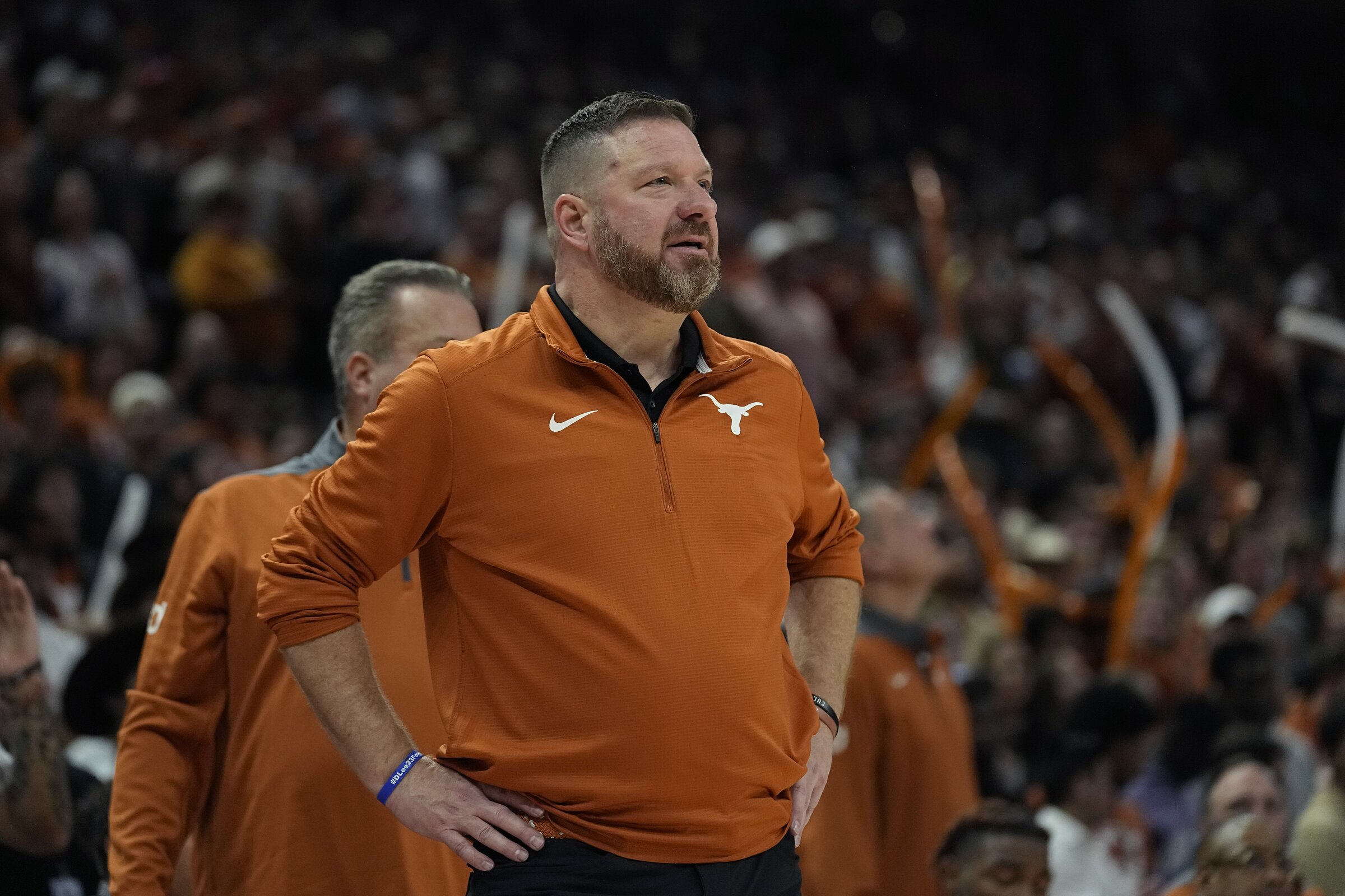 Beard out at UT, 'unfit' to be coach - Vimarsana News