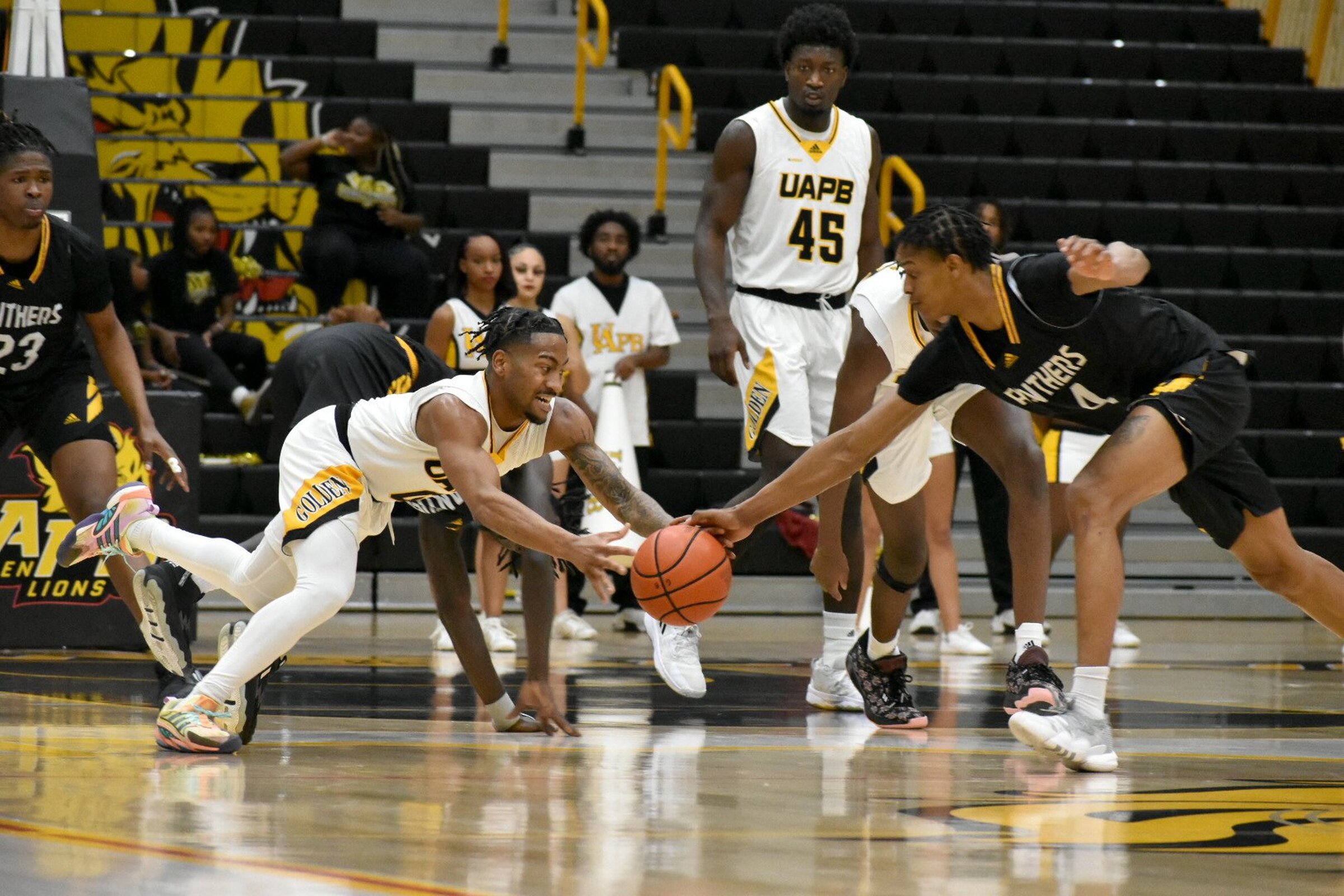 Golden Lions prevail vs. Prairie View, 63-55