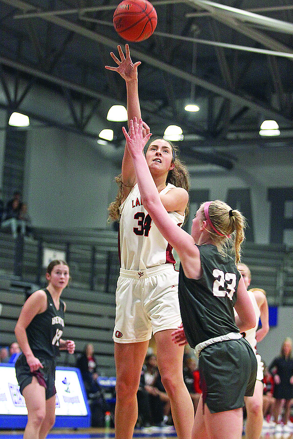 Linthacum scores 1,000th career point, leads Lady Jays past St. Clair - Vimarsana News
