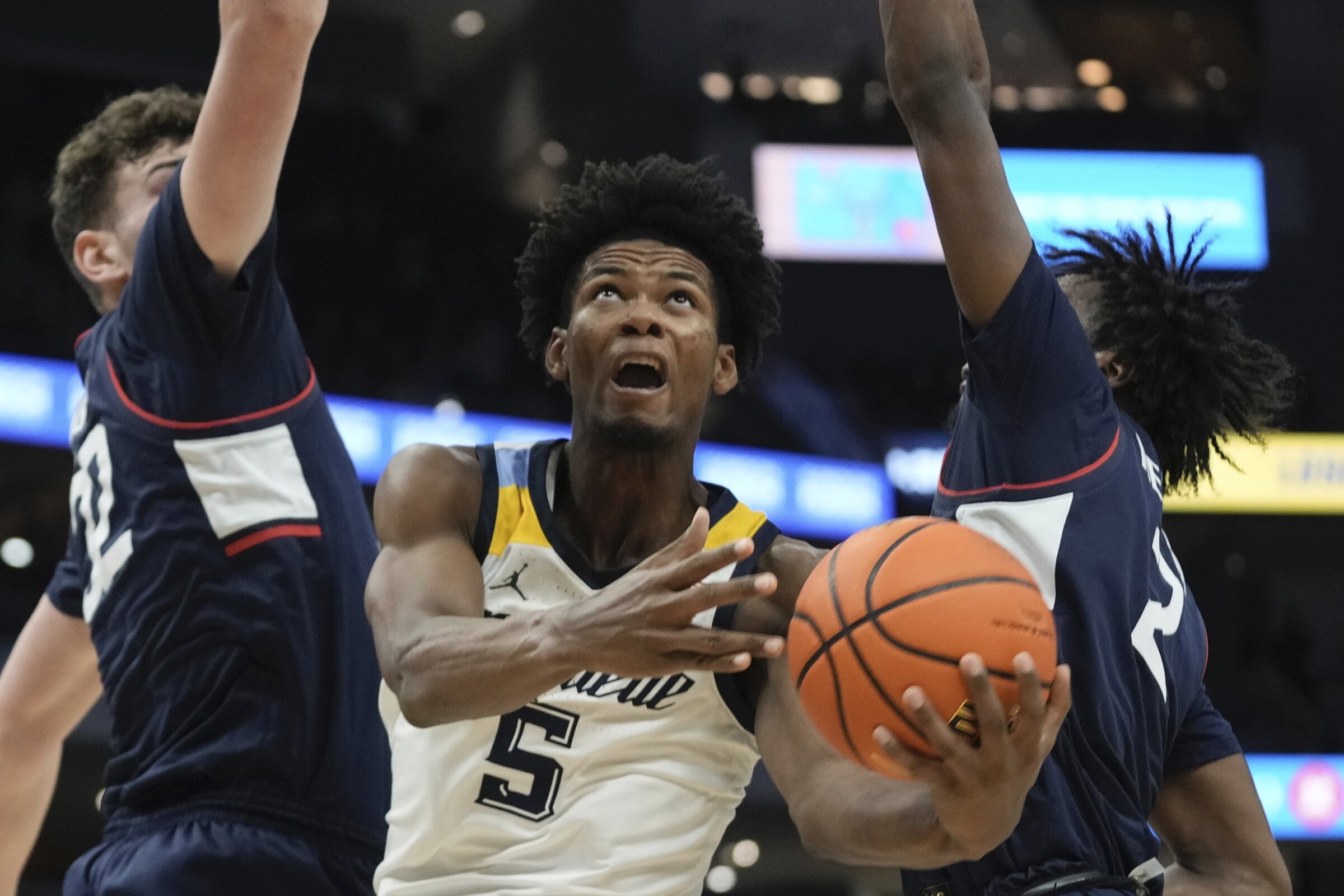 This time, Marquette hangs on - Vimarsana News