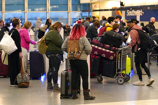 Flight disruptions cascade across U.S. after computer outage - Vimarsana News