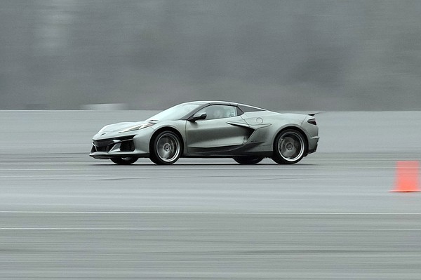 Fastest Corvette ever is all-wheel-drive gas-electric hybrid | Chattanooga Times Free Press - Vimarsana News