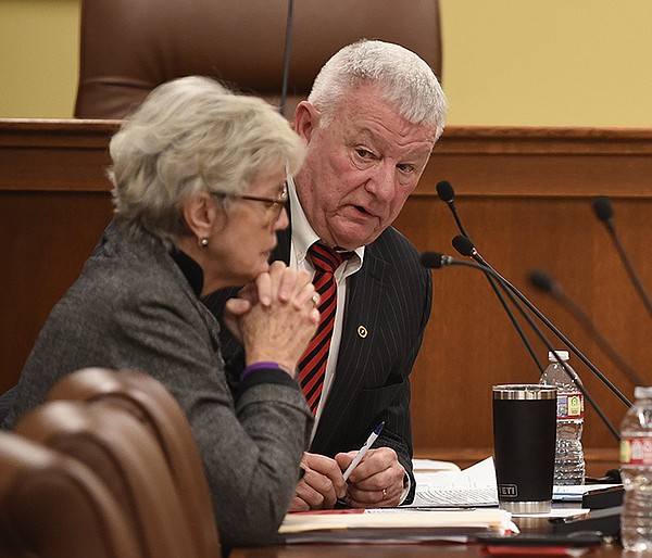 Salary commission backs 6% pay raises for Arkansas legislators, constitutional officers - Vimarsana News