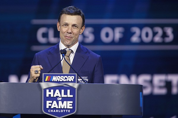 Kenseth ascends to HOF heights - Vimarsana News