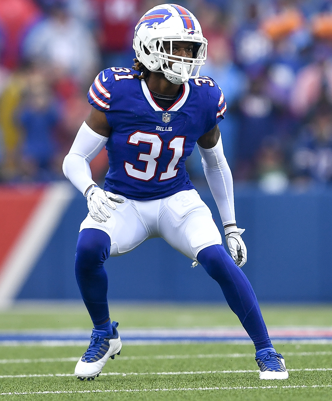 Damar Hamlin posts photo from hospital bed and live-tweets Buffalo Bills  game a week after his collapse