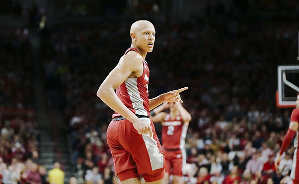 LIVE UPDATES: No. 25 Arkansas hosts Ole Miss - Vimarsana News