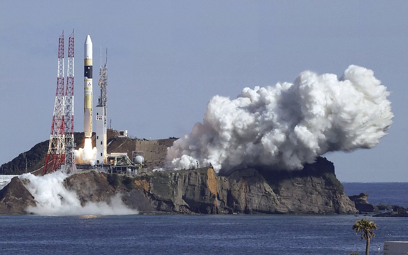 An H2A rocket lifts off from Tanegashima Space Center on Thursday in Kagoshima, southern Japan.
(AP/Kyodo News)